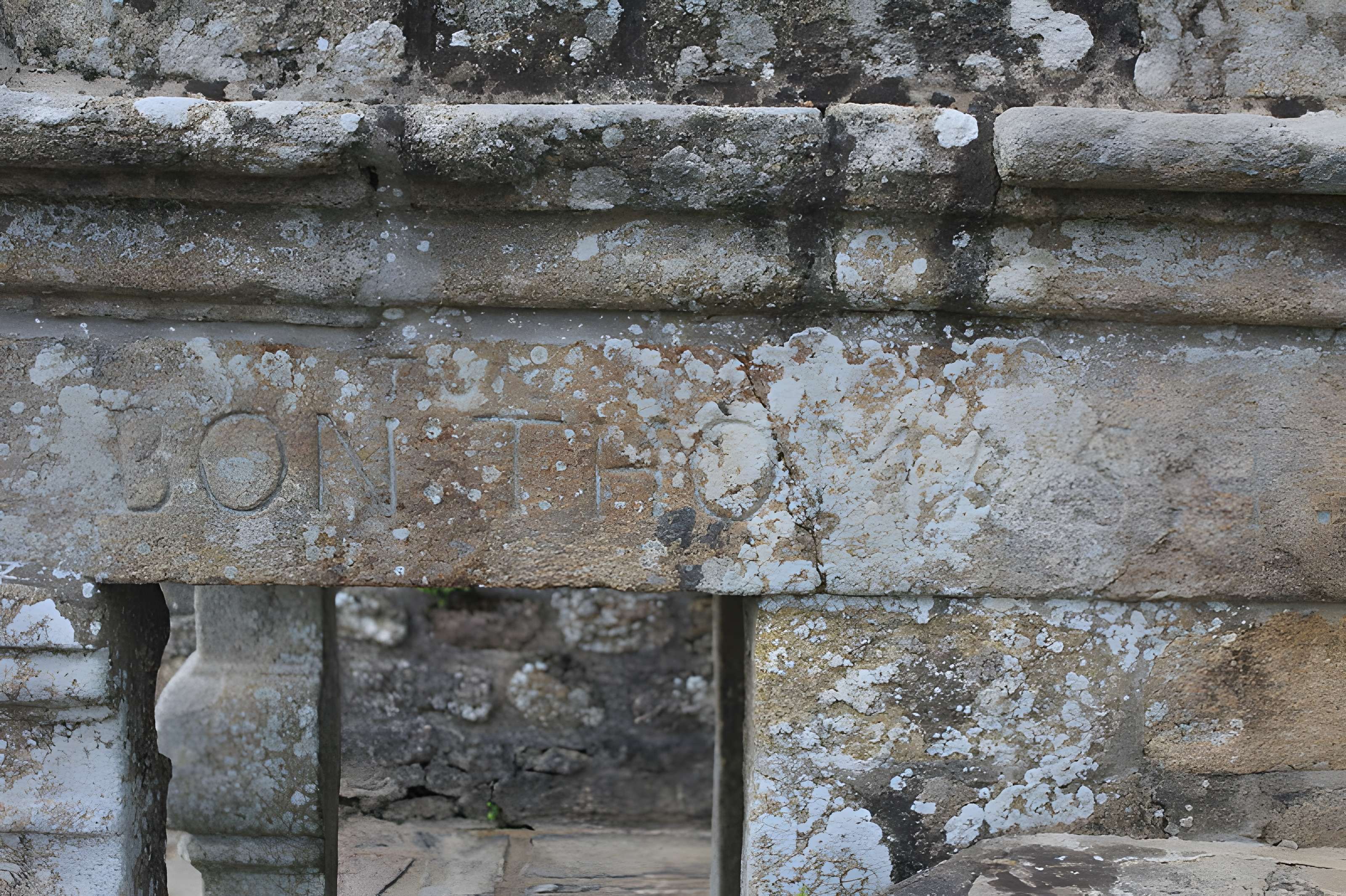 Fontaine de Kergornet à Merlevenez