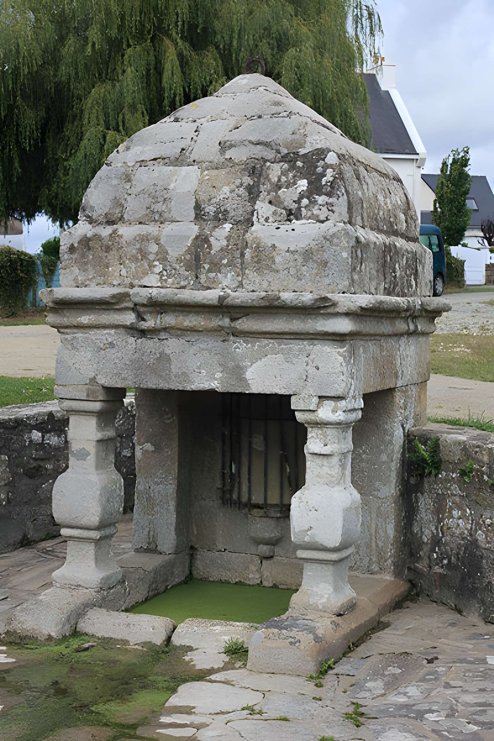 Fontaine de Kergornet à Merlevenez