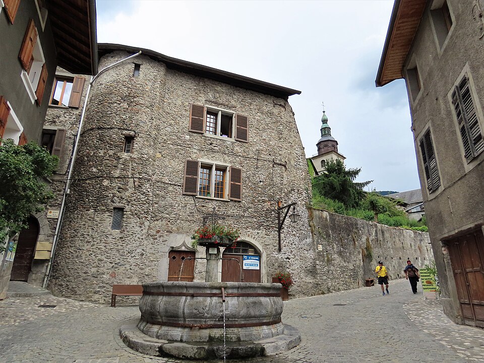 Fontaine de la Grande-Rue d'Albertville
