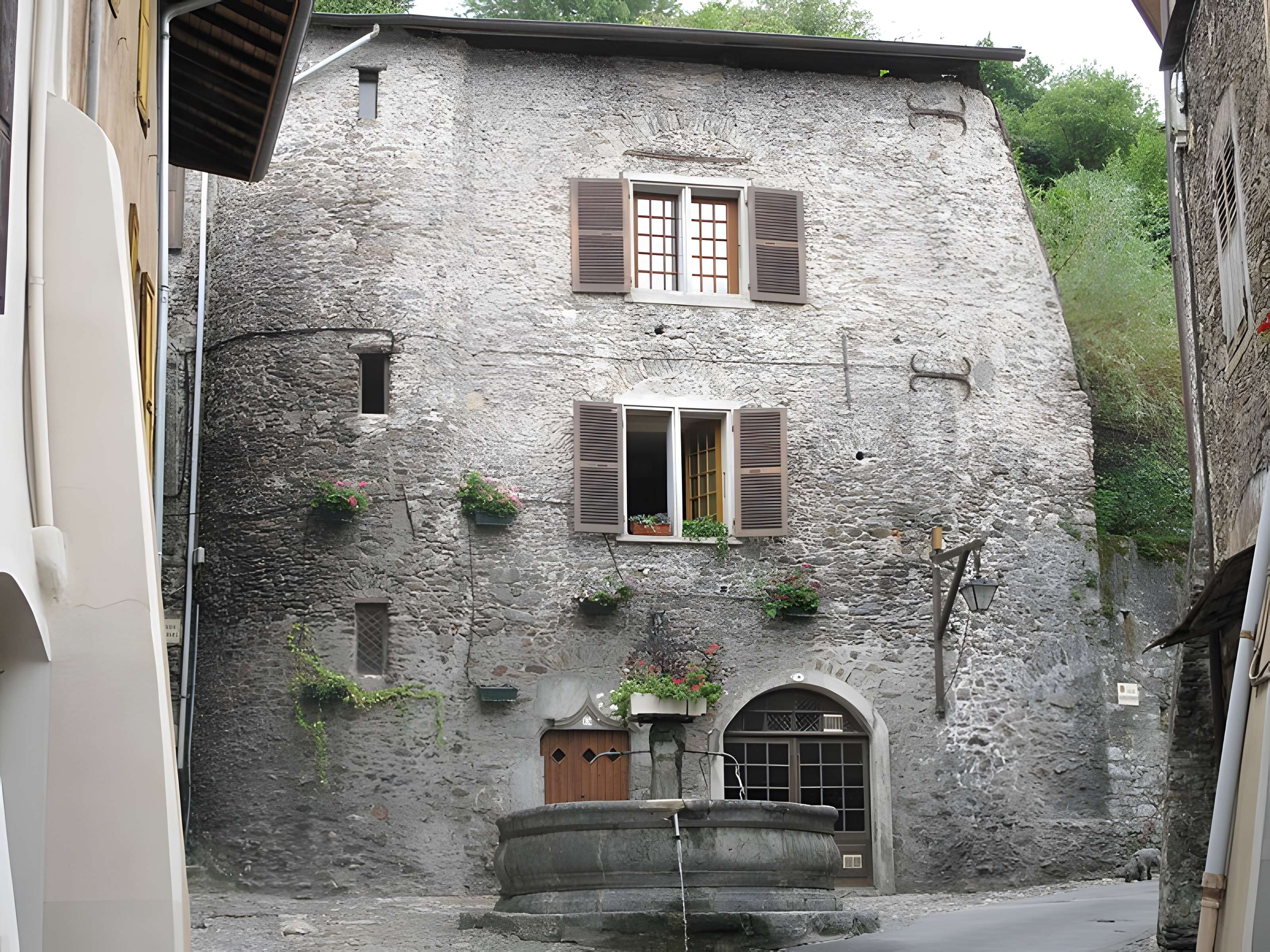 Fontaine de la Grande-Rue d'Albertville 