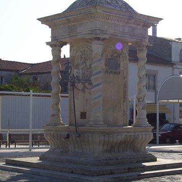 Fontaine de la place de la République du Château-dOléron