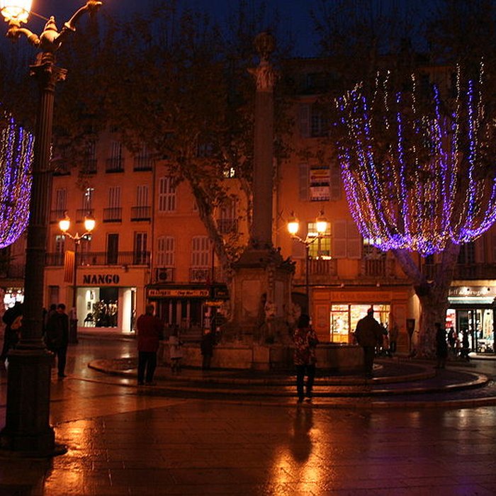 Photo de Fontaine de la place de lHôtel-de-Ville dAix-en-Provence
