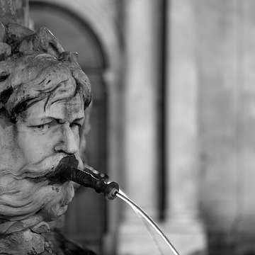 Fontaine de la place de lHôtel-de-Ville dAix-en-Provence