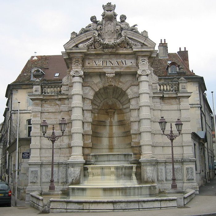 Photo de Fontaine de la place Jean-Cornet à Besançon