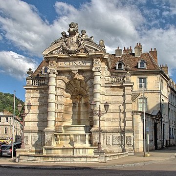 Fontaine de la place Jean-Cornet à Besançon