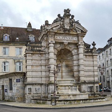 Fontaine de la place Jean-Cornet à Besançon