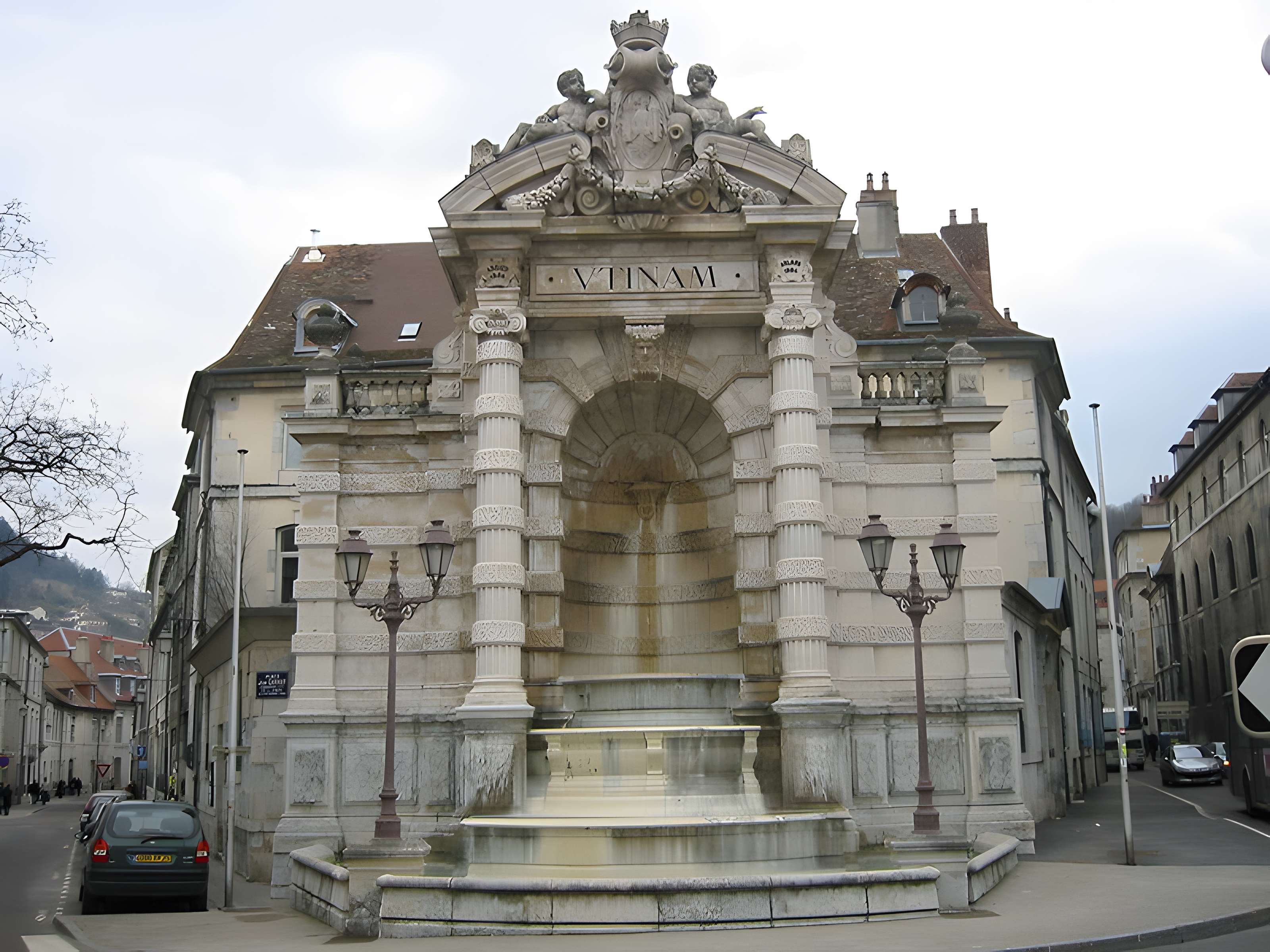 Fontaine de la place Jean-Cornet à Besançon
