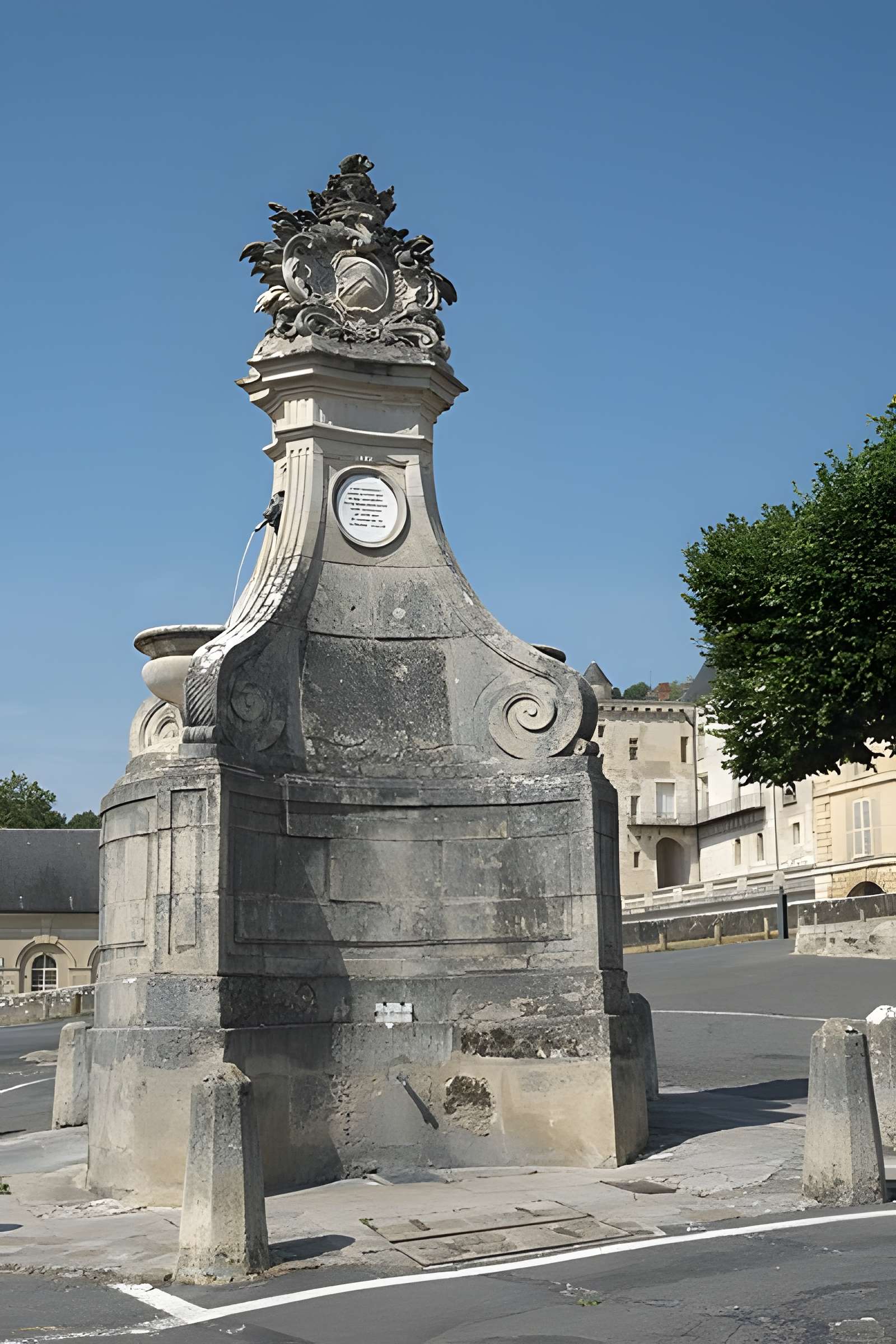 Fontaine de La Roche-Guyon
