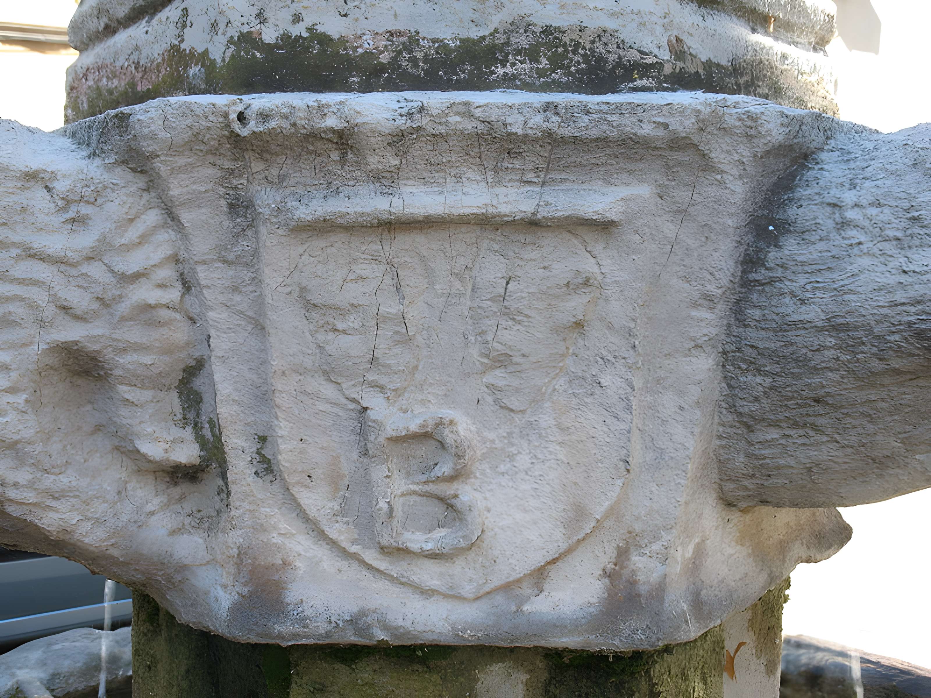 Fontaine de la rue de l'Abreuvoir de Besse-sur-Issole