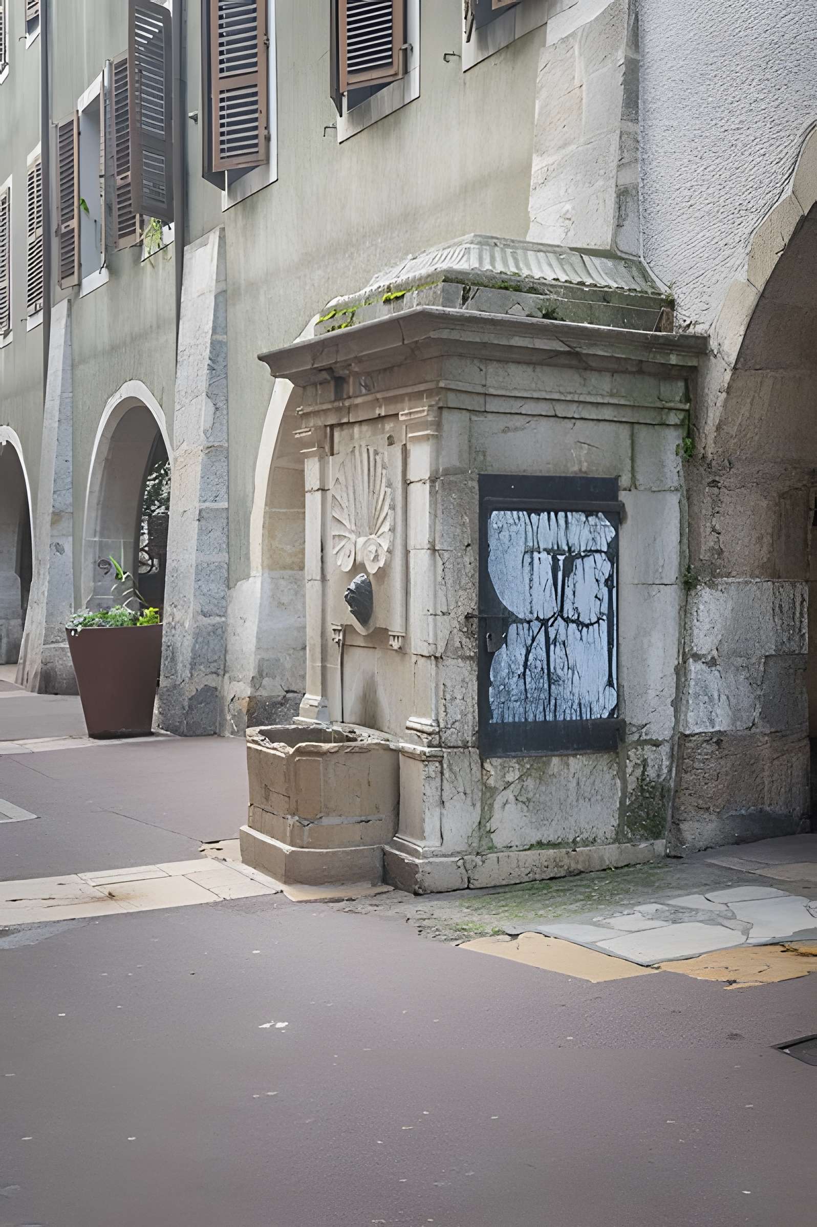 Fontaine de la rue de l'Île à Annecy