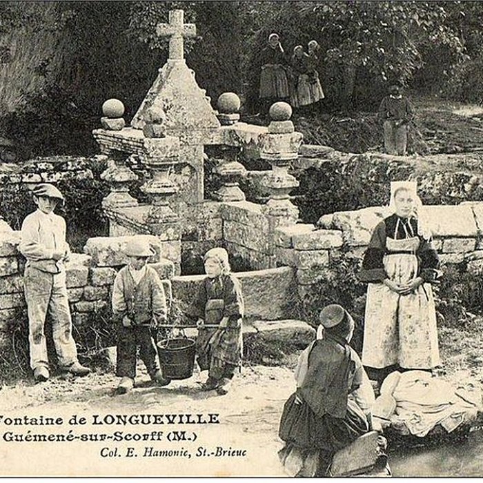 Photo de Fontaine de Longueville à Locmalo