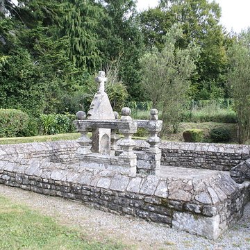 fontaine de longueville a locmalo