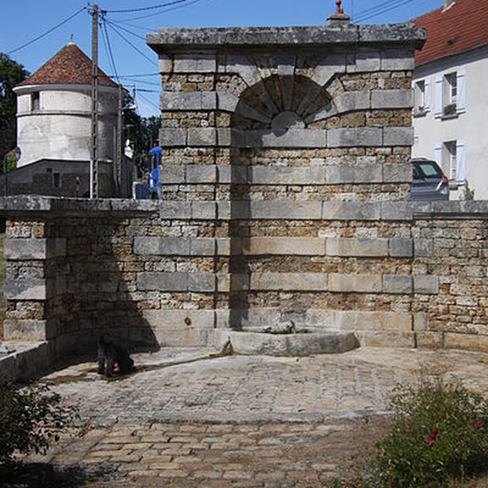 Photo de Fontaine de Mauperthuis