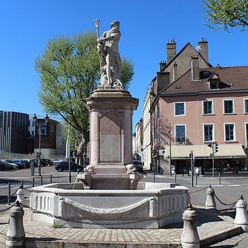 Fontaine de Neptune à Chalon-sur-Saône