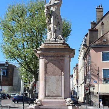 Fontaine de Neptune à Chalon-sur-Saône