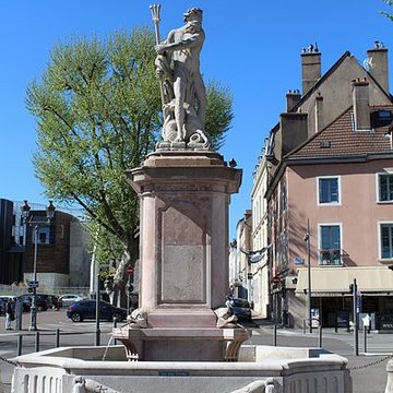 Fontaine de Neptune à Chalon-sur-Saône