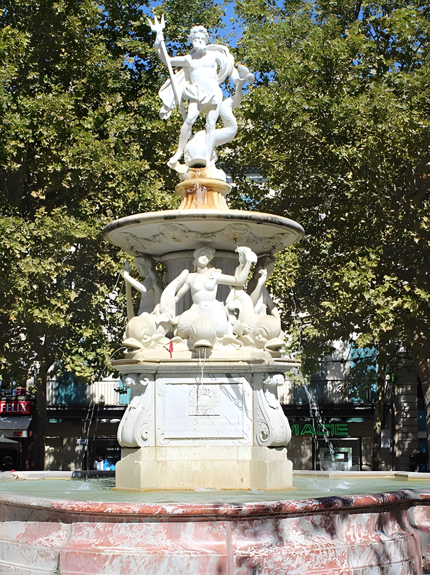 Fontaine de Neptune de Carcassonne