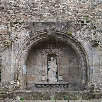 Fontaine de Notre-Dame de la Porte de Quintin