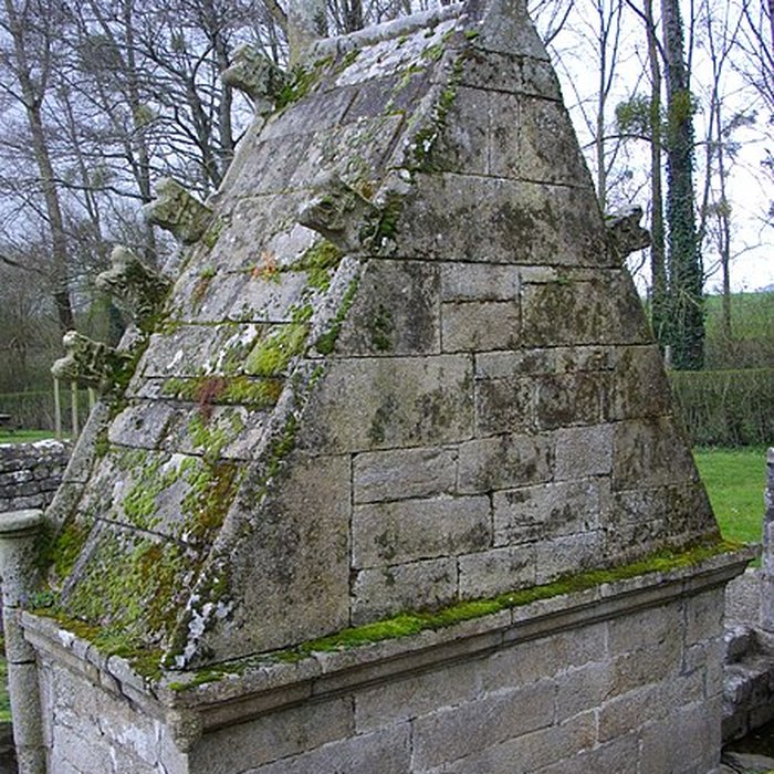 Photo de Fontaine de Saint-Bieuzy à Bieuzy
