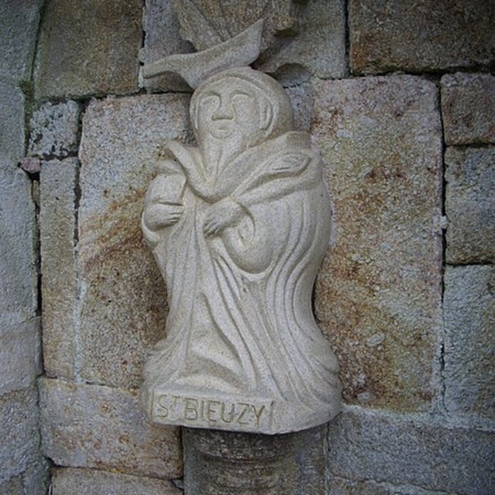 Photo de Fontaine de Saint-Bieuzy à Bieuzy