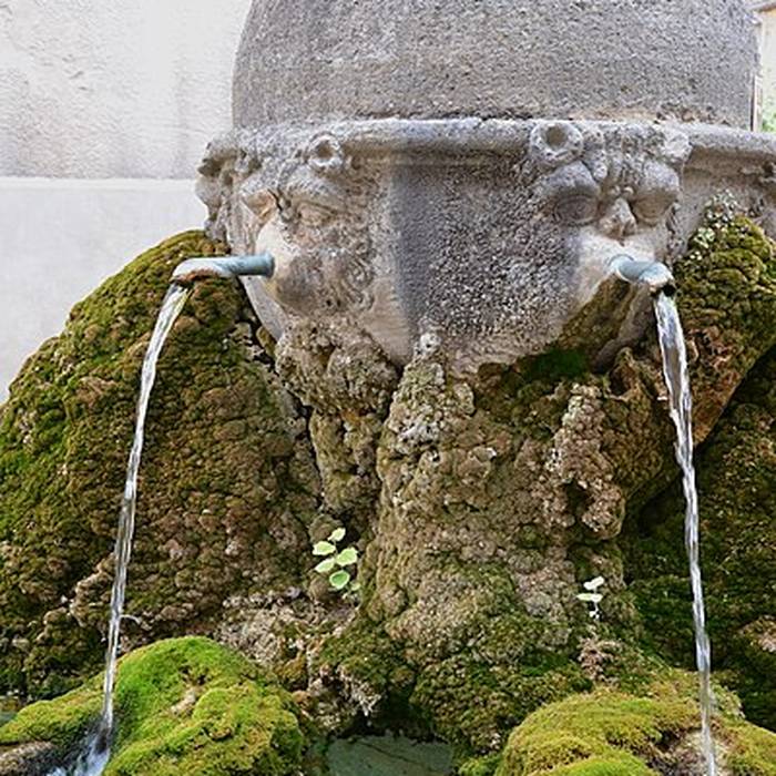 Photo de Fontaine de Saint-Didier