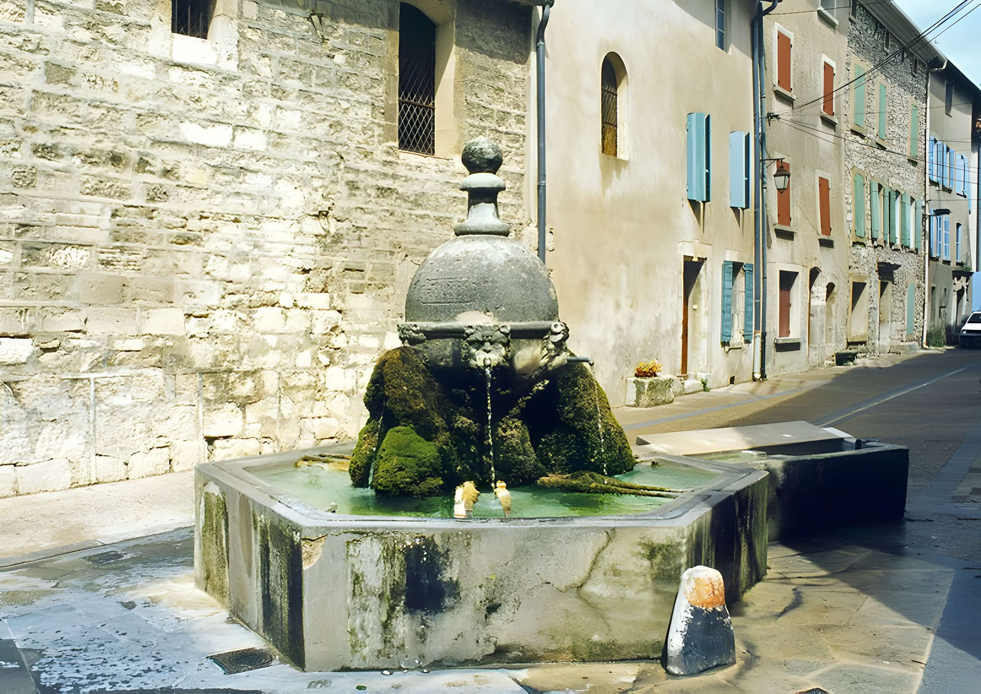 Fontaine de Saint-Didier 