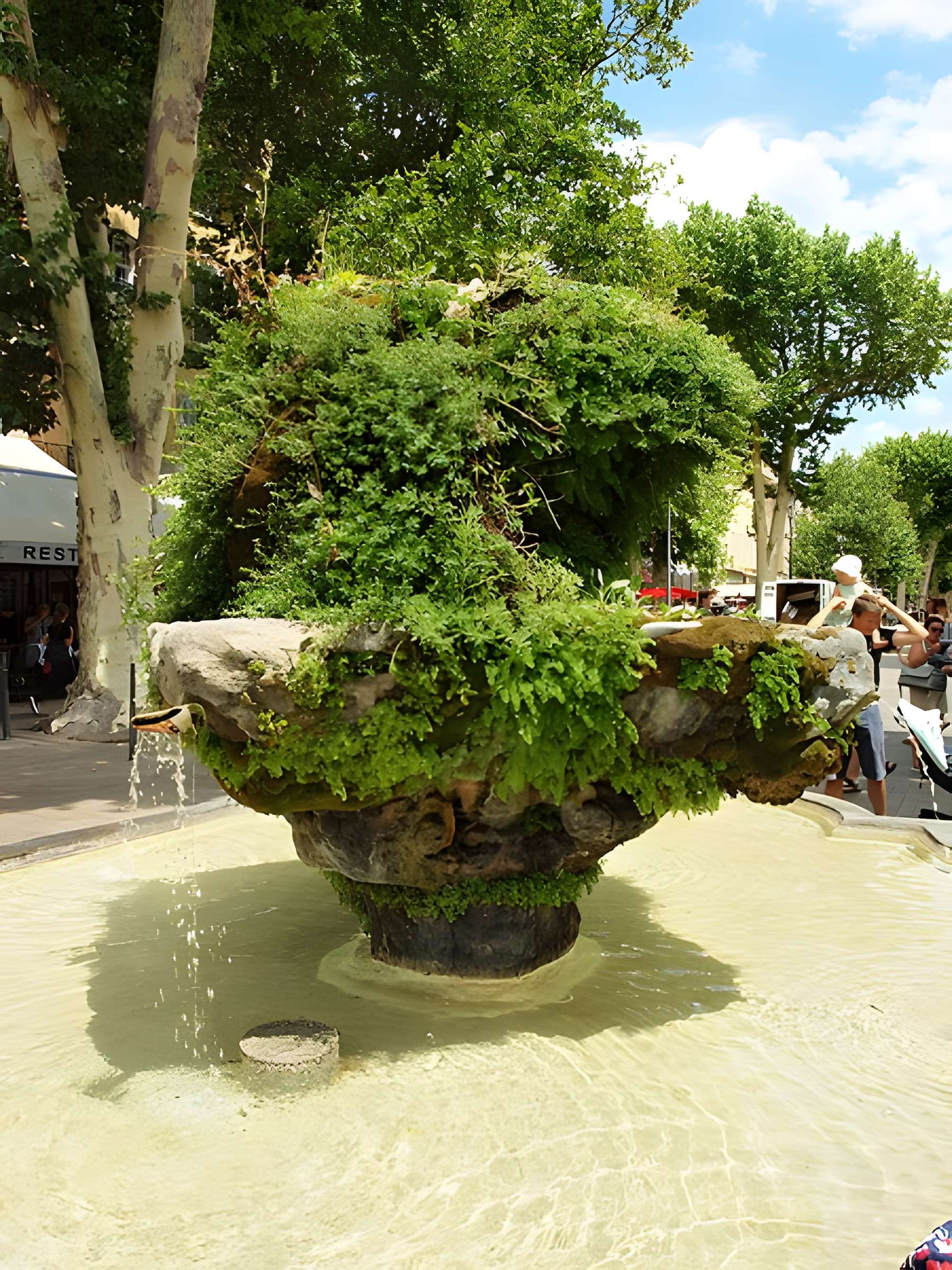 Fontaine des Neuf-Canons d'Aix-en-Provence
