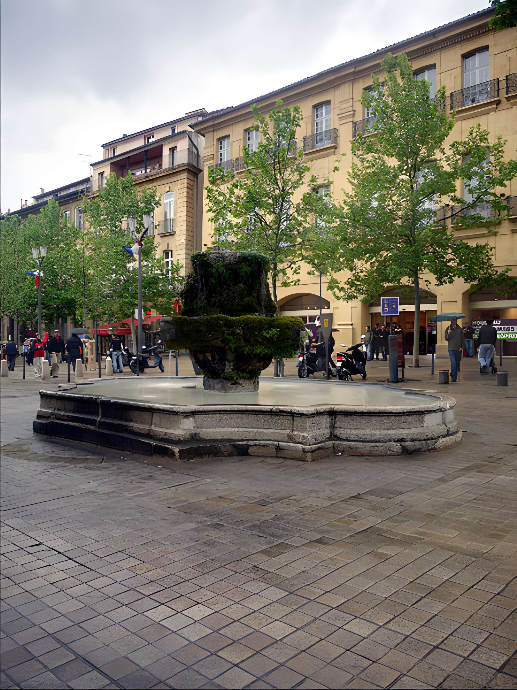 Fontaine des Neuf-Canons d'Aix-en-Provence