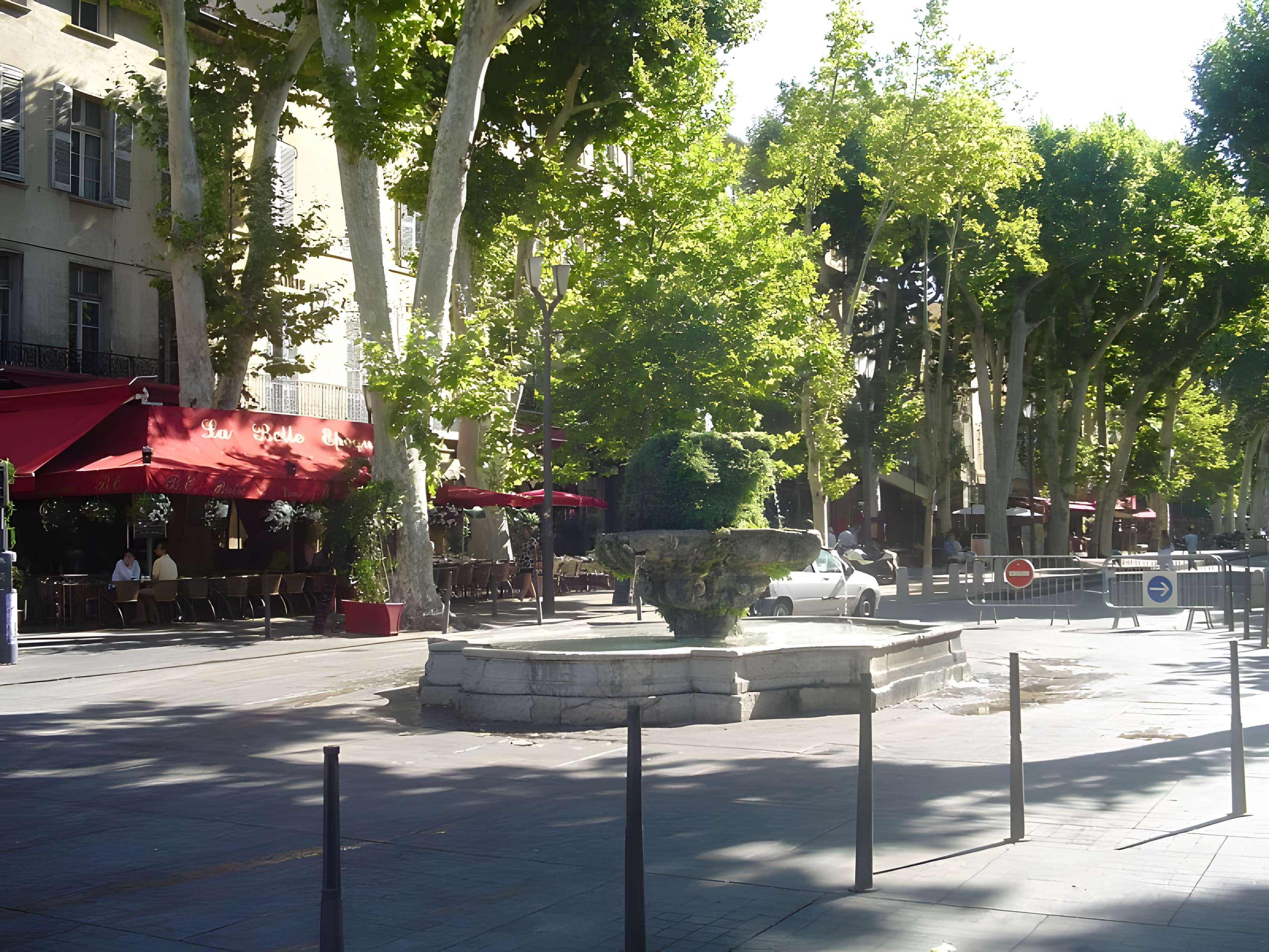 Fontaine des Neuf-Canons d'Aix-en-Provence