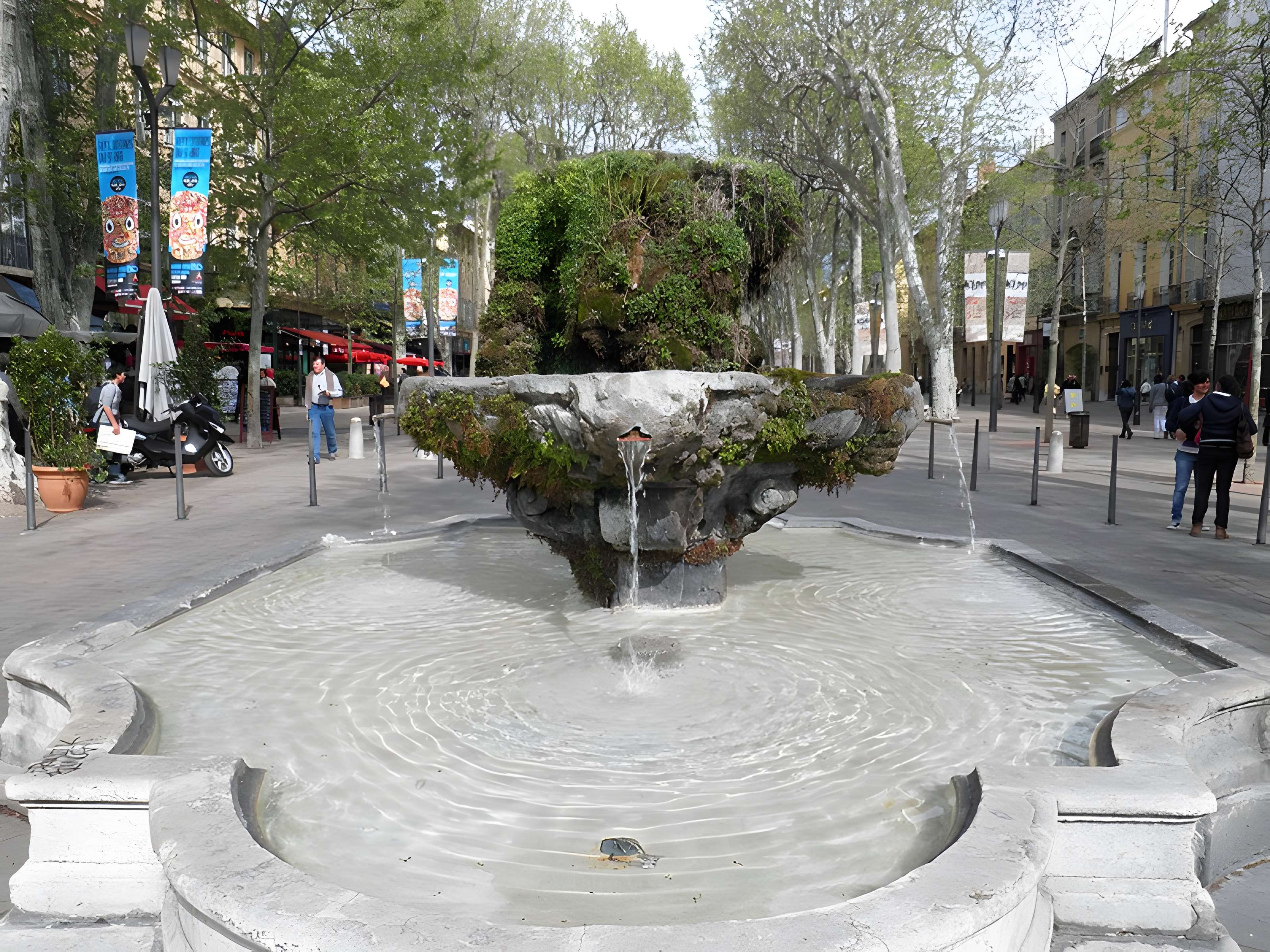 Fontaine des Neuf-Canons d'Aix-en-Provence