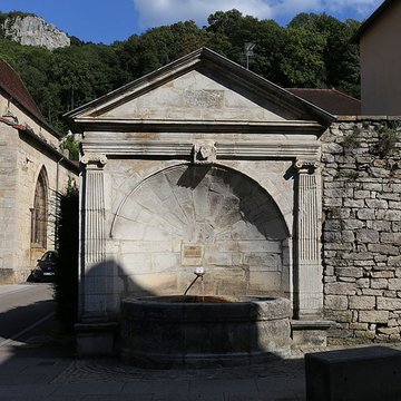 Fontaine des Morts de Poligny