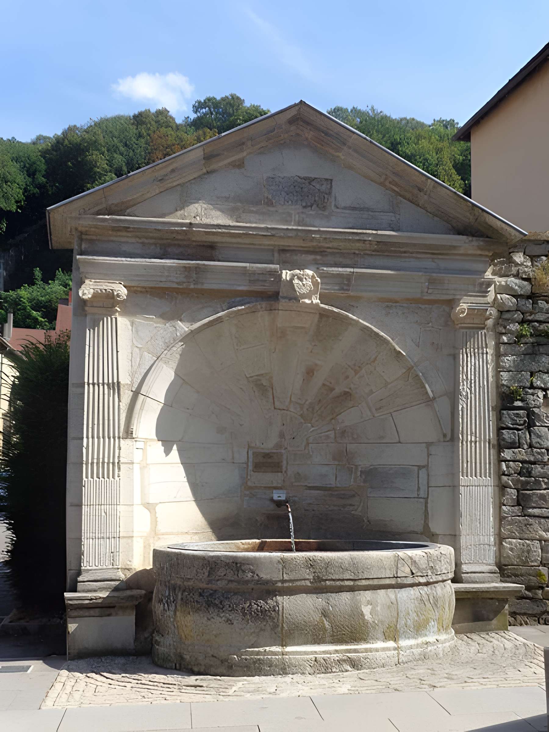 Fontaine des Morts de Poligny