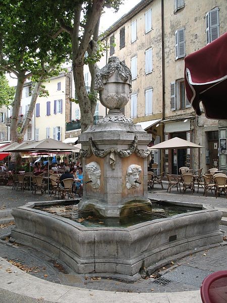 Photo de Fontaine des Quatre-Saisons de Cotignac