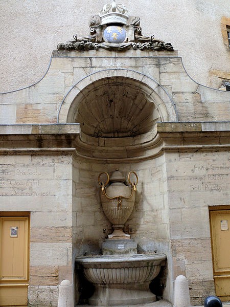 Photo de Fontaine des Serpents de Cluny
