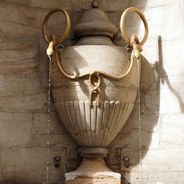 Fontaine des Serpents de Cluny