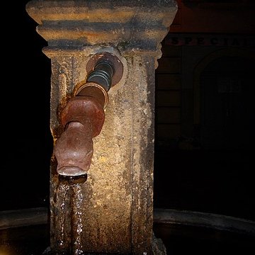 Fontaine des Tables du Puy En Velay