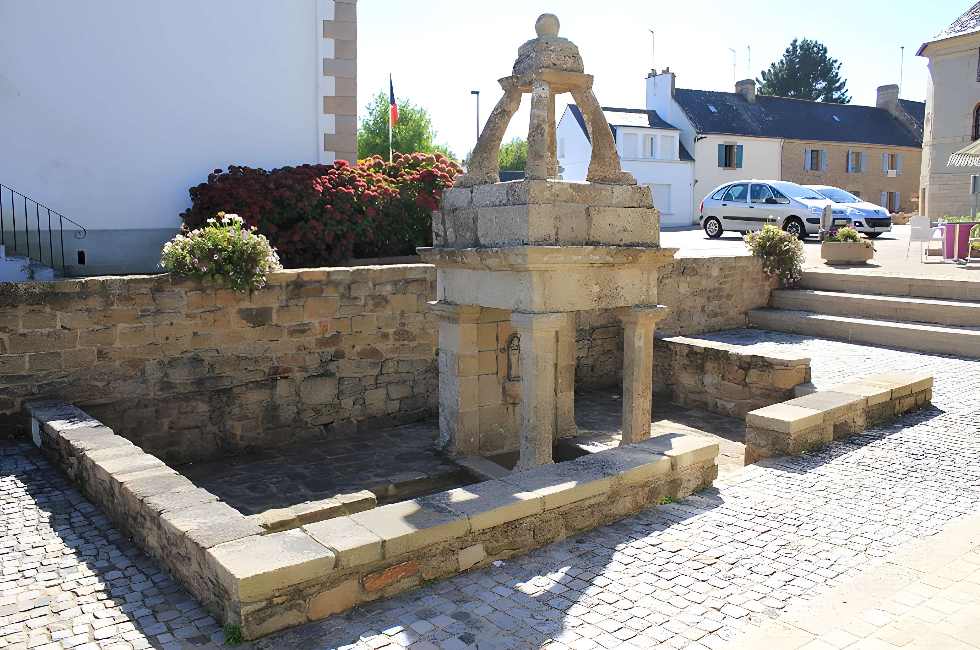 Fontaine du bourg de Sainte-Hélène