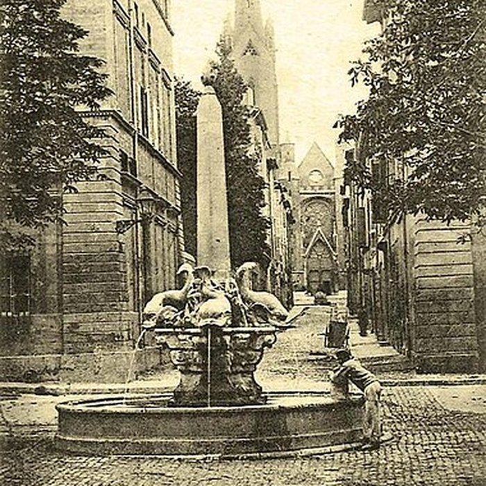 Photo de Fontaine des Quatre-Dauphins dAix-en-Provence