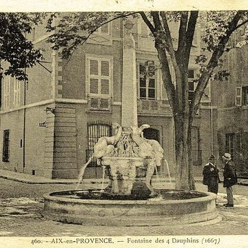 Fontaine des Quatre-Dauphins dAix-en-Provence