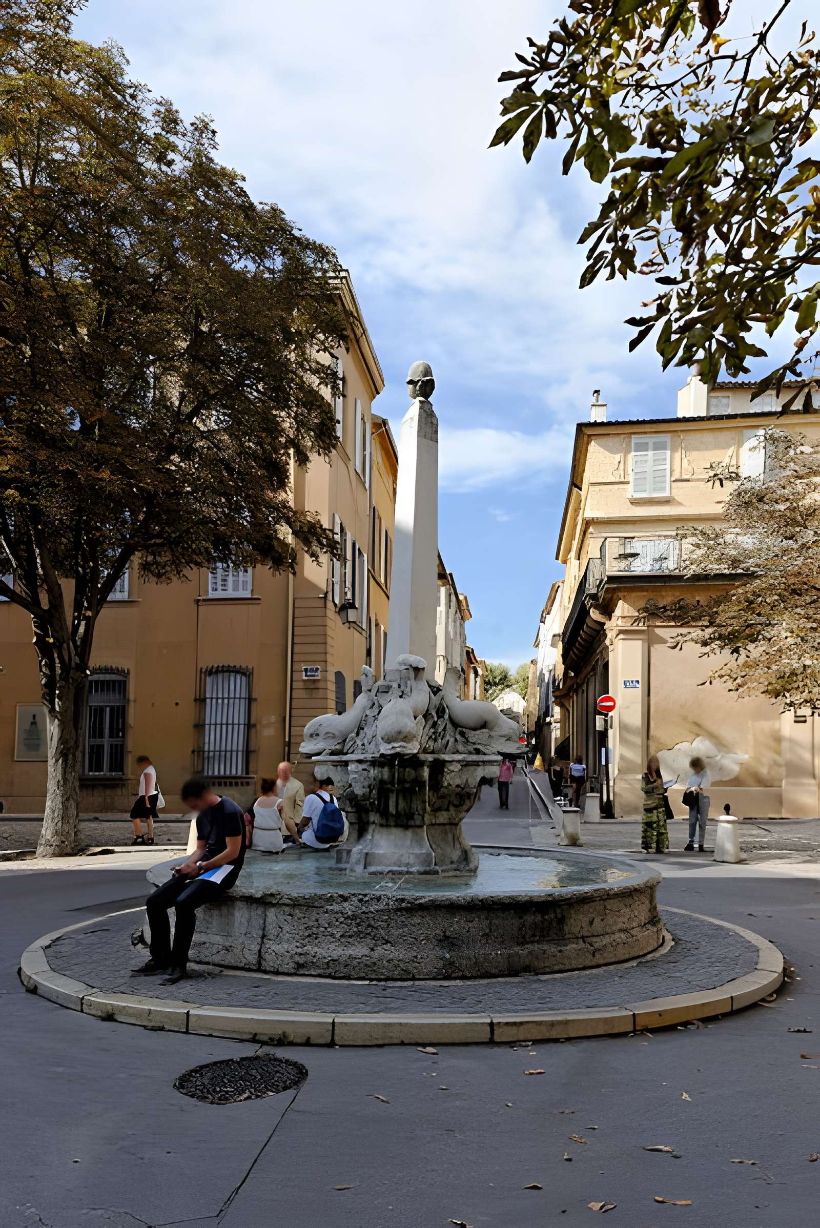 Fontaine des Quatre-Dauphins d'Aix-en-Provence