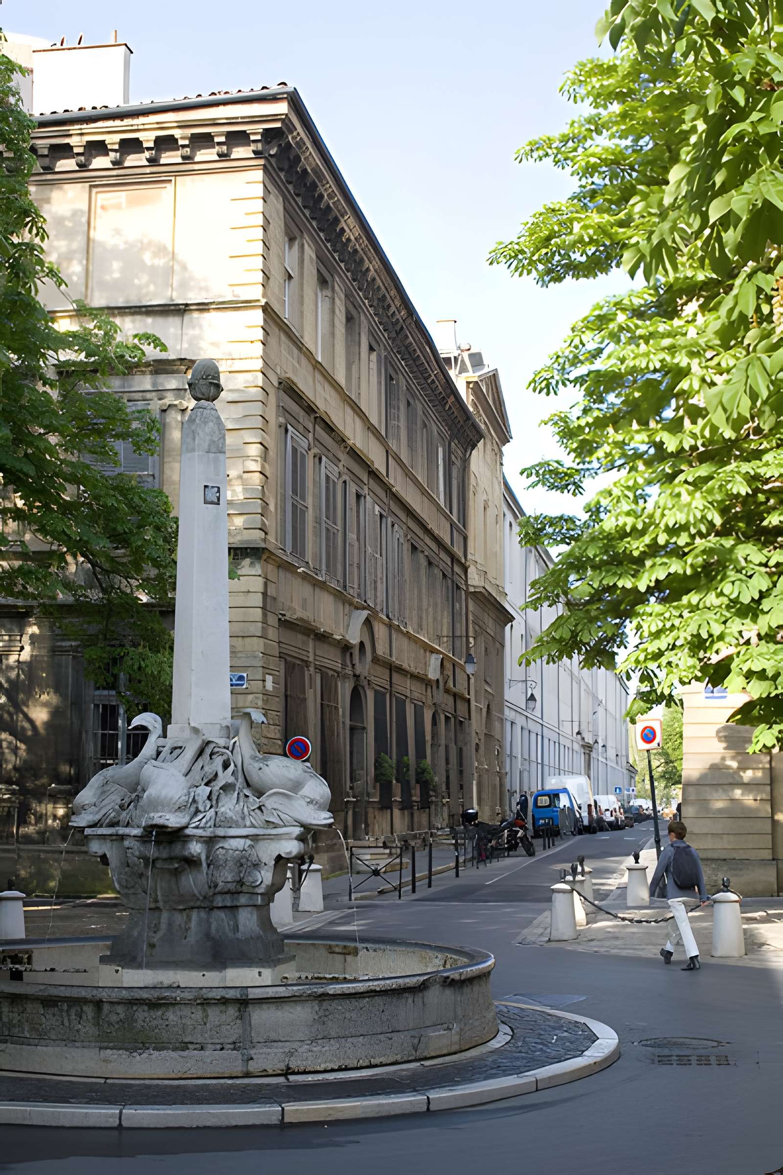 Fontaine des Quatre-Dauphins d'Aix-en-Provence