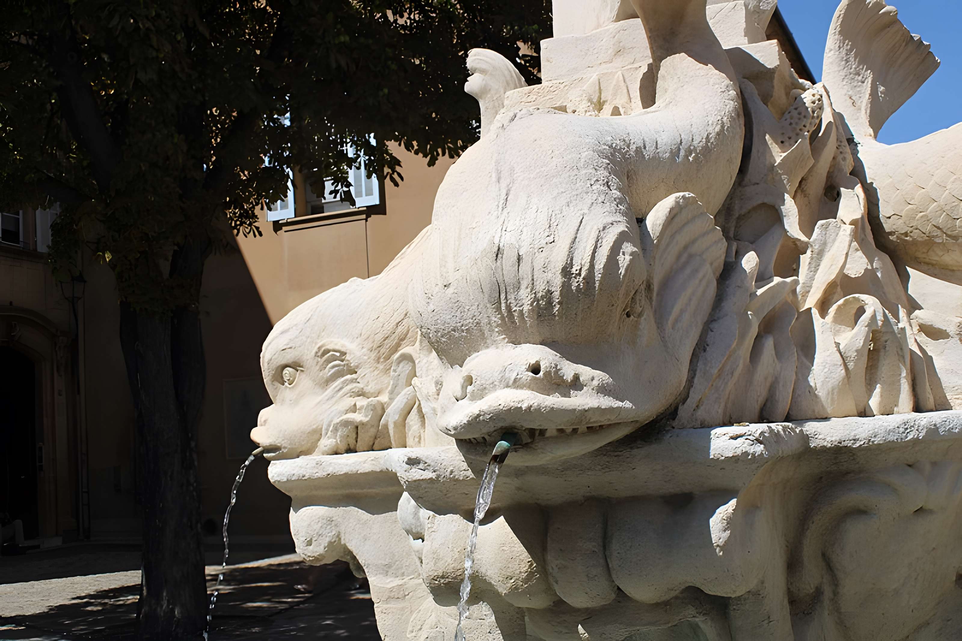 Fontaine des Quatre-Dauphins d'Aix-en-Provence