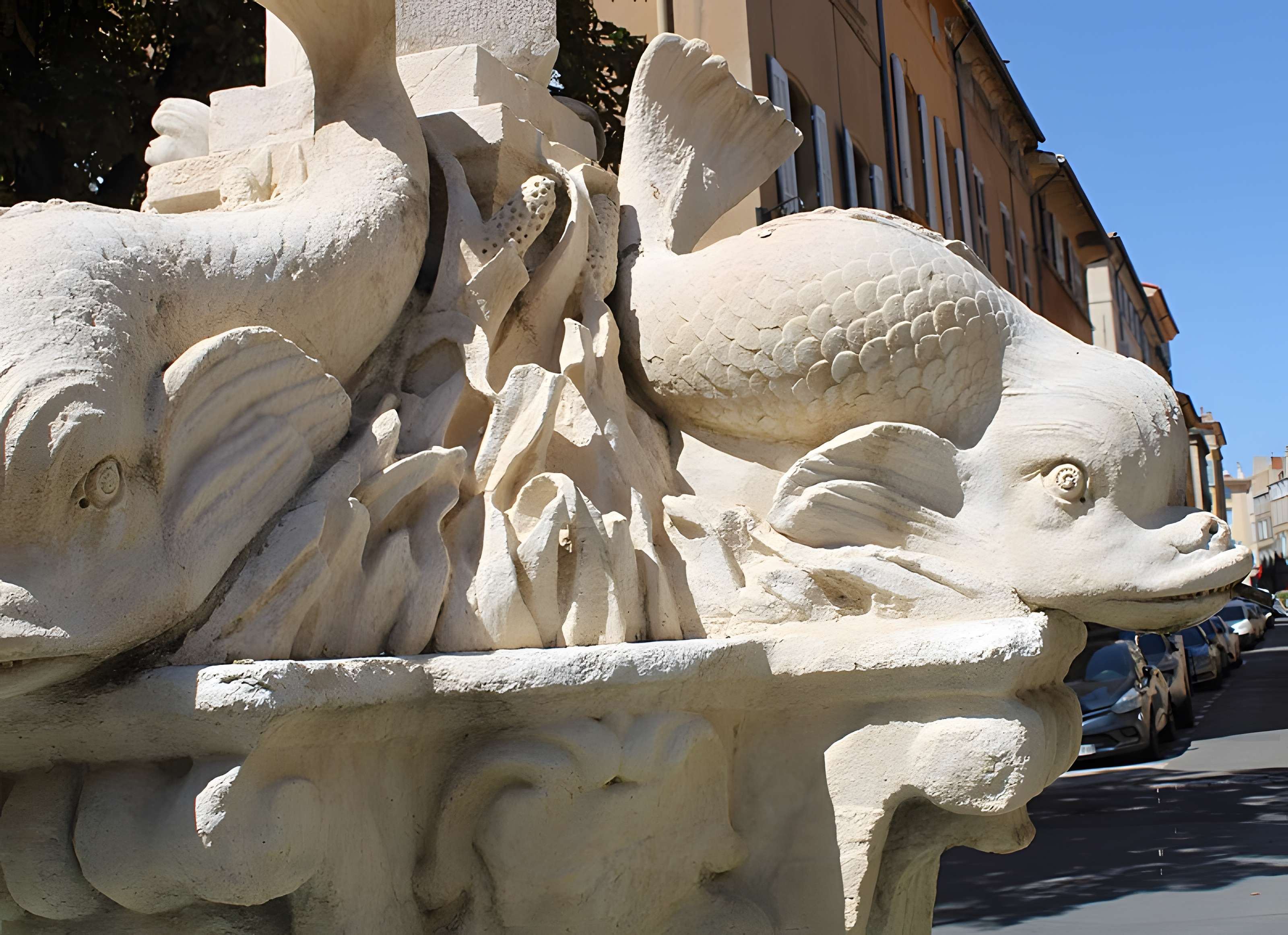 Fontaine des Quatre-Dauphins d'Aix-en-Provence