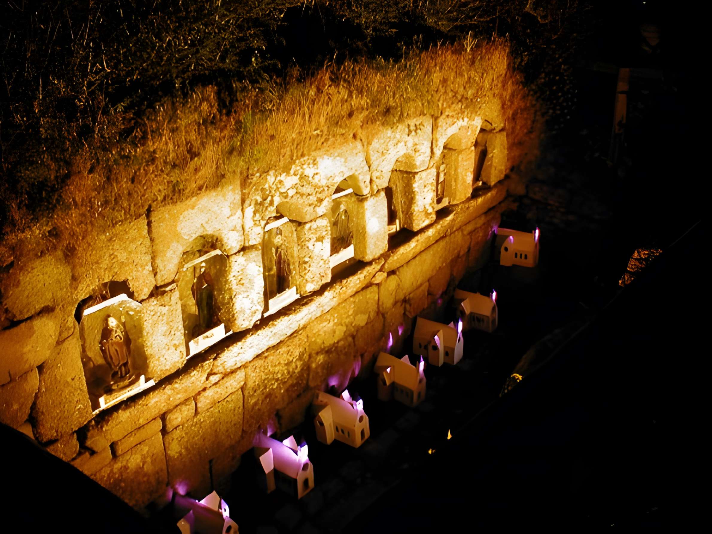 Fontaines dites du Coq, de la Vierge et des Sept Saints de Bretagne