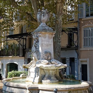 Fontaine du cours Sextius dAix-en-Provence
