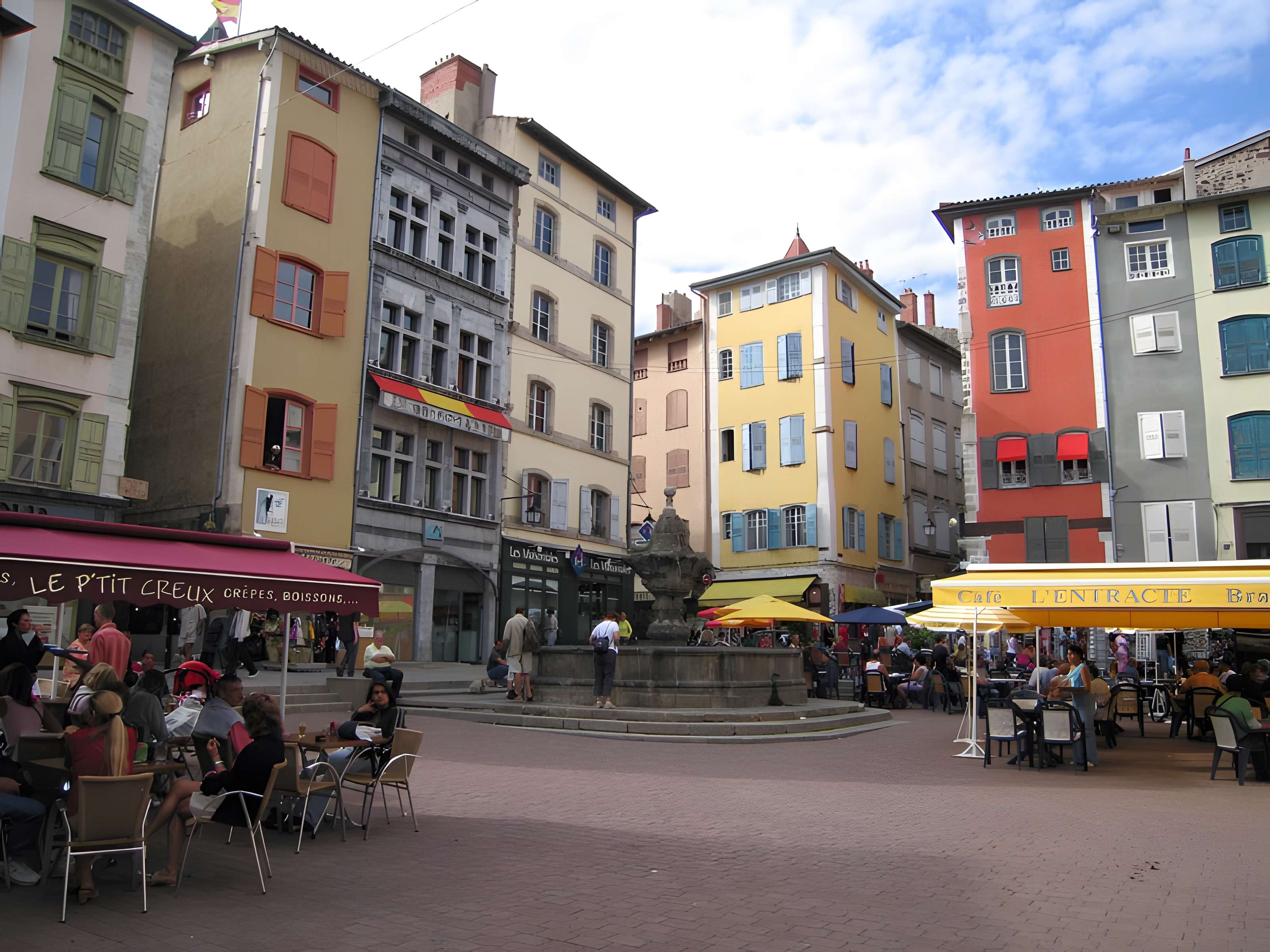 Fontaine du Plot du Puy En Velay 