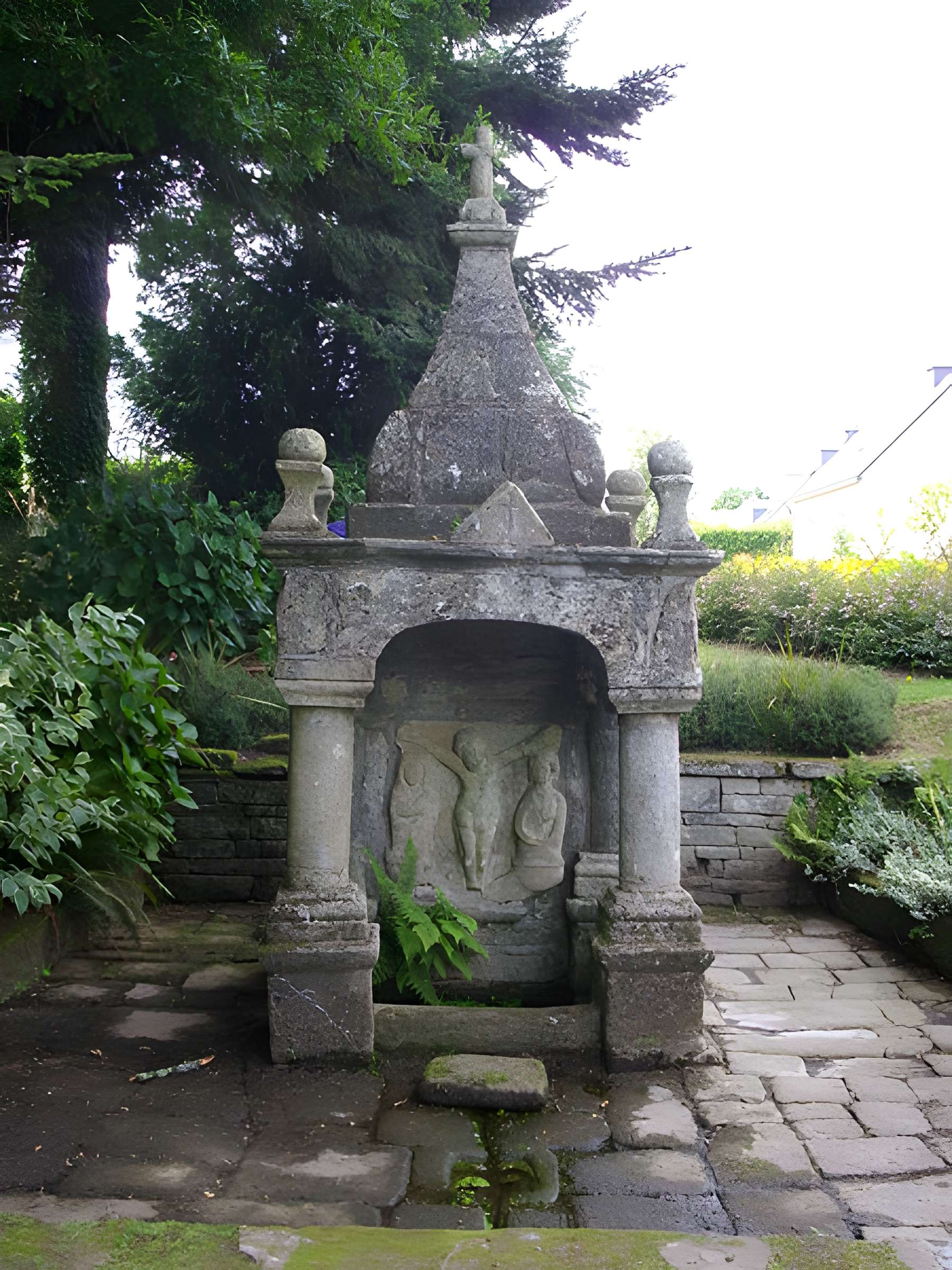 Fontaine du Saint de La Vraie Croix
