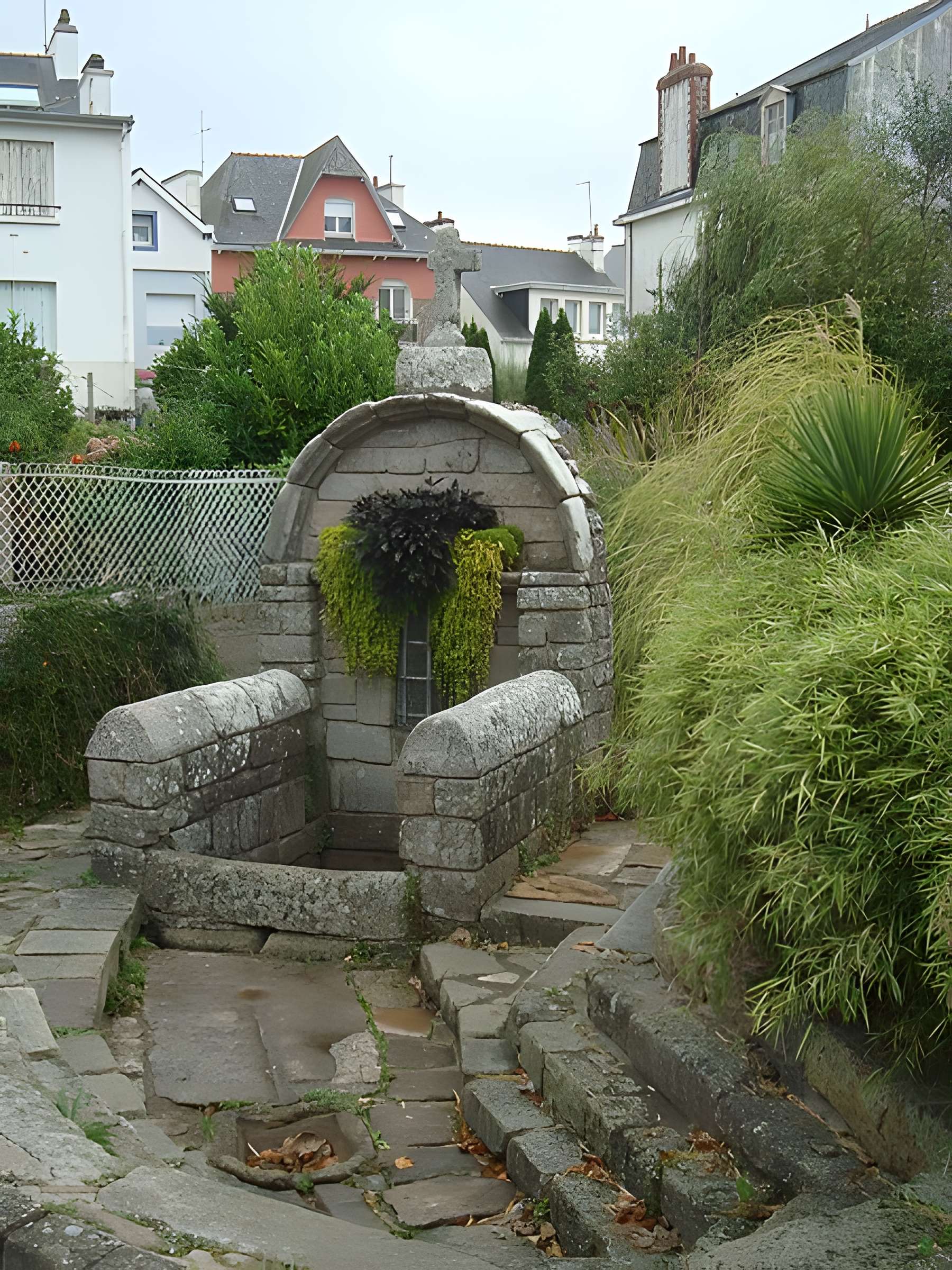 Fontaine Notre-Dame de Larmor-Plage