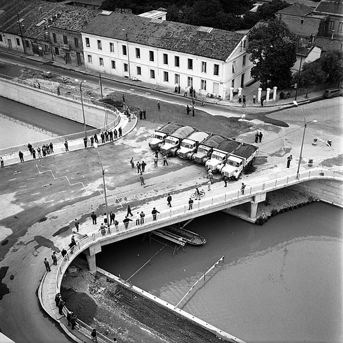 Photo de Fontaine Place Saint-Étienne à Toulouse