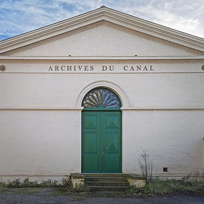 Photo de Fontaine Place Saint-Étienne à Toulouse